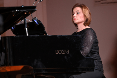钢琴家阿德里安娜·马格多夫斯基